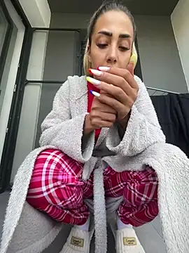 BonyBon29 online show from April 10, 1:17 pm