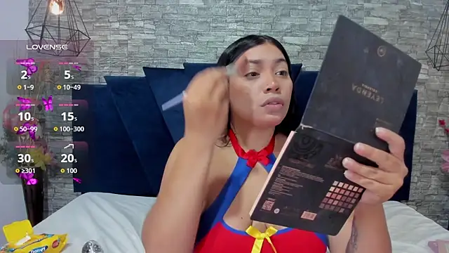 Sophia Brunett online show from October 11, 12:41 pm