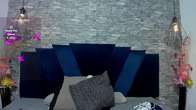 Sophia Brunett online show from October 13, 12:52 pm