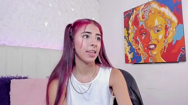 Mirandaa Rogers online show from September 29, 7:08 pm