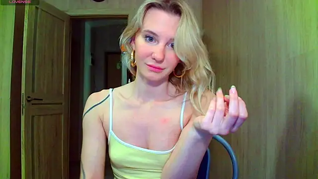 Caramel piegirl online show from June 15, 9:26 pm