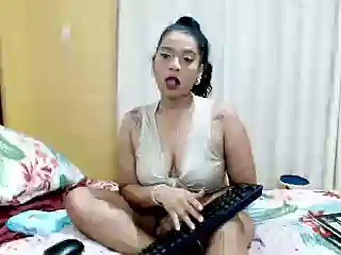 1fiestyalpha online show from January 17, 4:25 pm