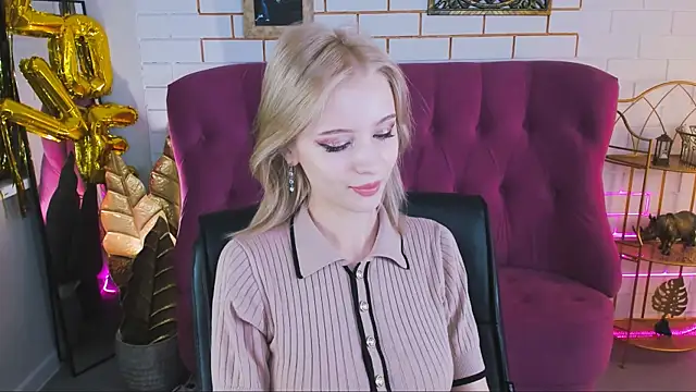 LeonaStane online show from October 8, 5:06 pm