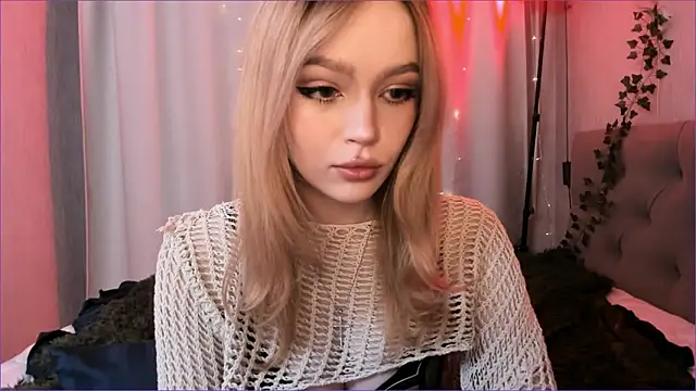 MiaRanki online show from March 17, 9:41 pm