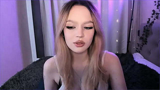 MiaRanki online show from May 29, 9:24 pm