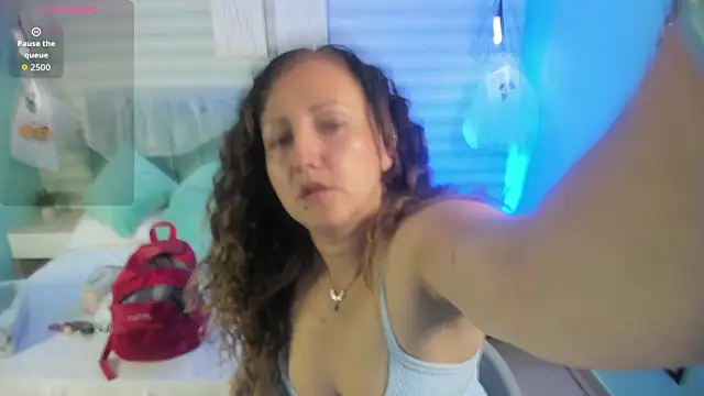 Snapshot of abby_apple chatting on October 18, 1:36 pm abby apple online show from October 18, 1:36 pm