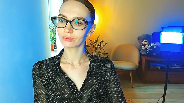 Lady Sunshine  online show from March 19, 9:46 am