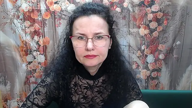 Miroslava Happi online show from May 4, 6:39 am