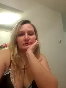 xwera online show from November 24, 9:50 pm