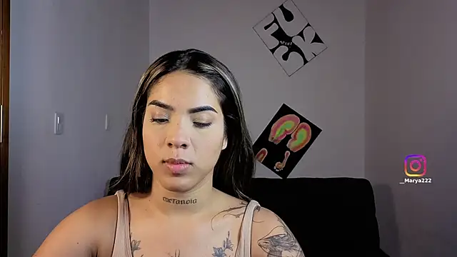 Maryybellax online show from December 19, 11:19 pm