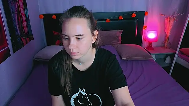 Lika 0ne online show from November 7, 9:59 am