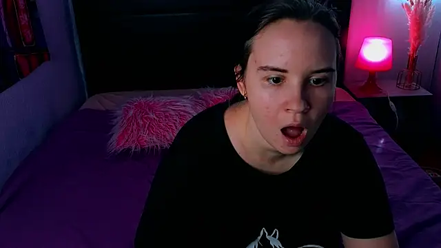 Lika 0ne online show from April 11, 1:37 pm