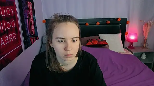 Lika 0ne online show from November 17, 11:55 am