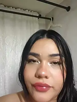 Snapshot of nikki_grey chatting on October 11, 5:34 am nikki grey online show from October 11, 5:34 am