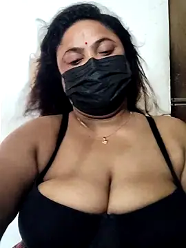 rani130 online show from May 30, 1:25 am