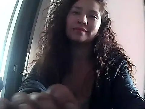 Snapshot of Cielo_carpentier69 chatting on October 16, 2:52 pm Cielo carpentier69 online show from October 16, 2:52 pm