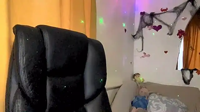 SweetAlissa18 online show from November 5, 1:27 pm