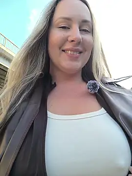 Mona Plus online show from November 15, 8:15 am