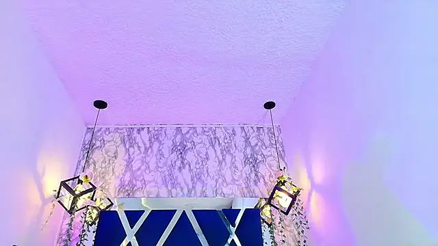 charlotte bluee online show from May 21, 7:12 pm