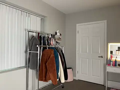 meggsworld online show from September 24, 9:25 pm