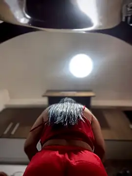 Naatalia online show from March 17, 5:39 pm