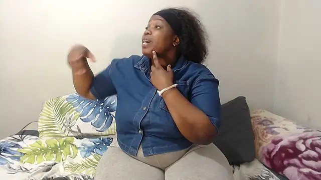 PinkMagic online show from December 5, 4:08 pm