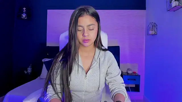 Bella walker  online show from April 8, 8:33 pm