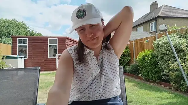 eatmypie69 online show from July 1, 10:26 am