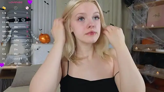 EdlaHewell online show from November 5, 11:26 am