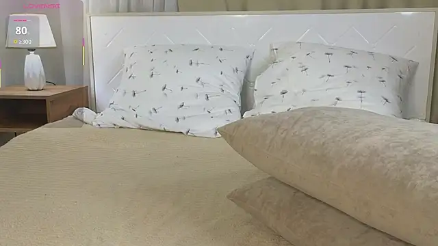 EdlaHewell online show from November 16, 11:21 am