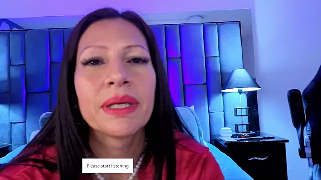 Aisha Nowak online show from November 27, 8:12 pm