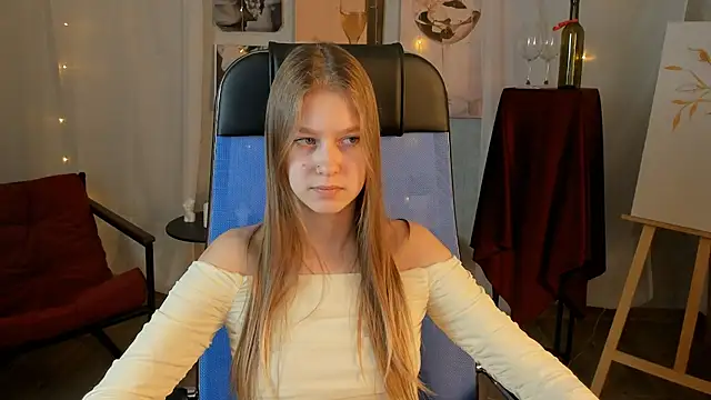 EveMundie online show from December 20, 11:25 am