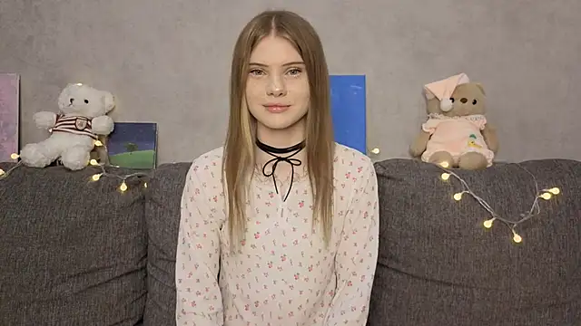 CarolinePepper online show from May 28, 1:53 pm