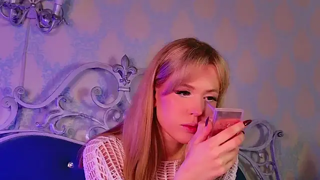 BECKI VRES online show from January 18, 9:11 pm