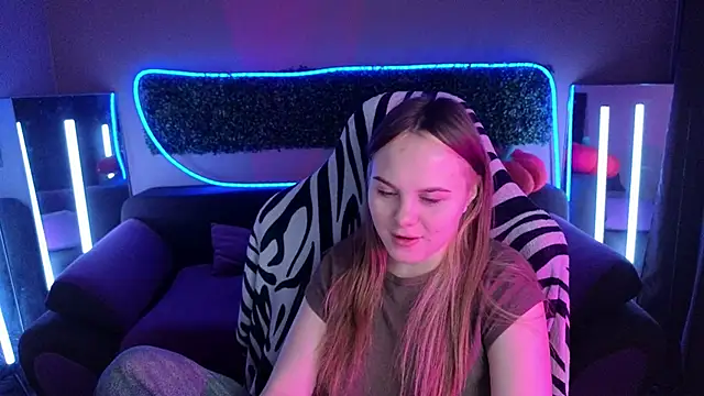 Dyna bae online show from November 19, 2:22 am