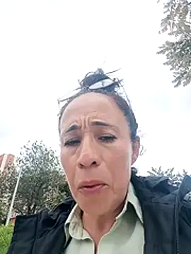 Coeur de luxure online show from April 10, 6:14 pm