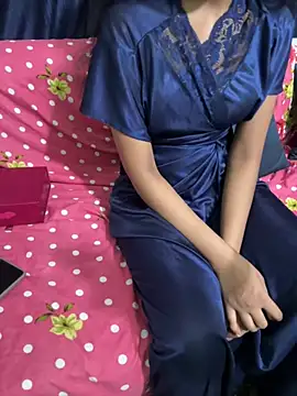 PreetyKitten online show from July 15, 4:22 pm