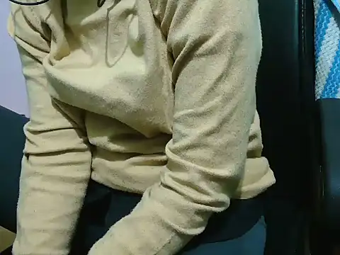 PreetyKitten online show from January 8, 4:44 pm