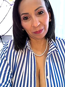 Mrsvictoriaaa online show from October 30, 7:48 pm