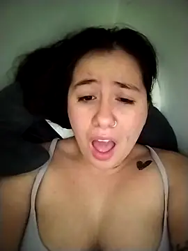 Snapshot of sweetie__annieee chatting on October 21, 5:11 am sweetie  annieee online show from October 21, 5:11 am