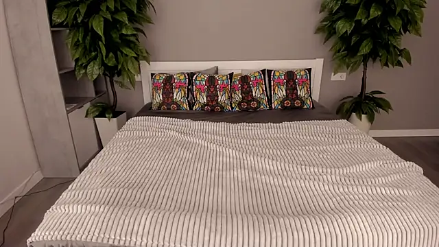 PaigePrado online show from November 12, 7:06 am