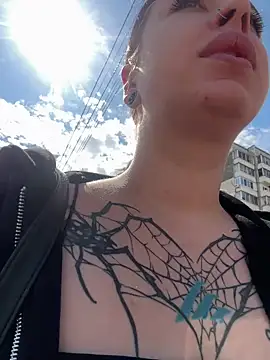 AlishaOfThorns online show from May 31, 7:36 am