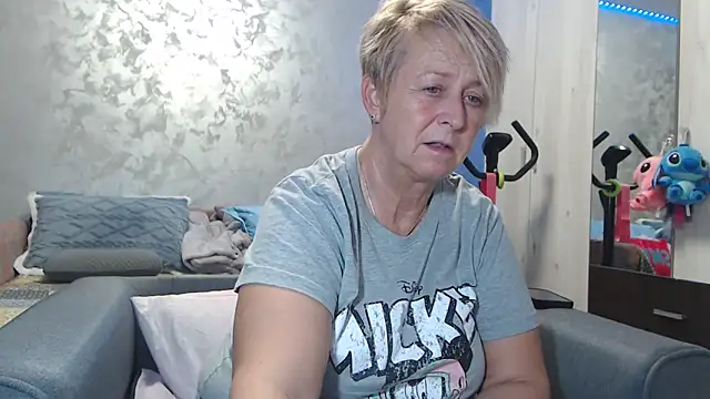 RosesandLillies online show from March 3, 5:52 pm