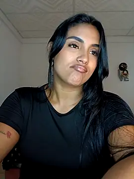 victoria roussee online show from September 25, 4:00 am