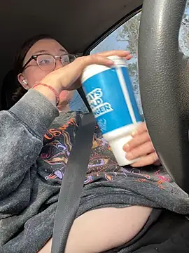 HTXBELLE online show from February 4, 10:35 pm