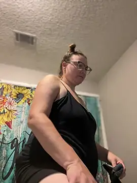 HTXBELLE online show from July 20, 11:05 pm