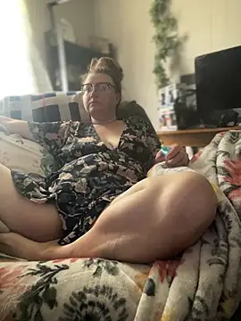HTXBELLE online show from June 7, 4:47 pm