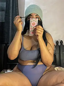 Louli ta online show from February 7, 8:02 pm