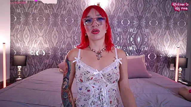 AbellaFox  online show from May 31, 8:21 pm