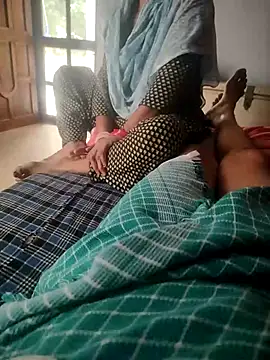 indian couple4 online show from November 2, 2:37 am